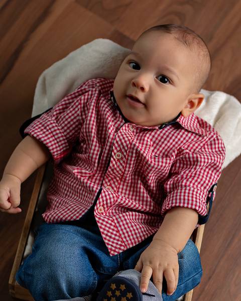 Ensaio de Acompanhamento de bebê com 4 meses'