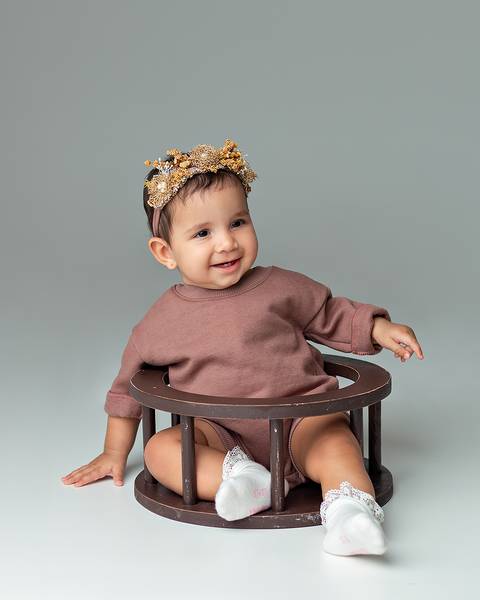 Ensaio de Acompanhamento de bebê em estúdio'