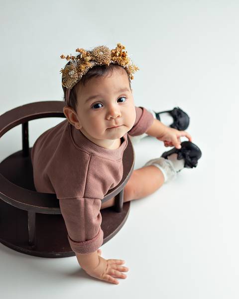 Ensaio de Acompanhamento de bebê em estúdio'