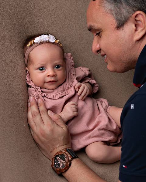 Ensaio de Acompanhamento de Rannah com 1 mês'