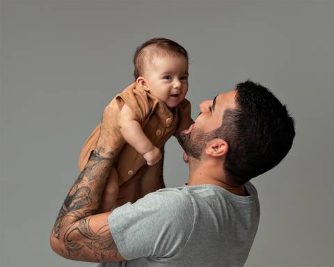 Ensaio de bebê em estúdio. Acompanhamento de 3 meses'