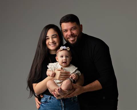 Ensaio de Acompanhamento de bebê em estúdio'