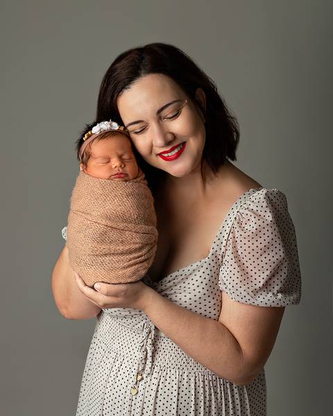 Ensaio Newborn em estúdio. Fotos de primeiros dias de bebê'
