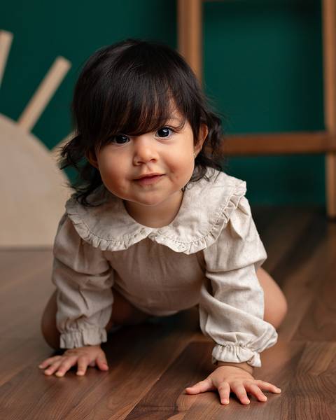 Acompanhamento mensal de bebê em estúdio'