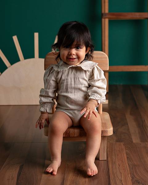 Acompanhamento mensal de bebê em estúdio'