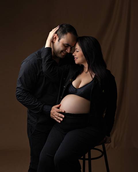 Ensaio de gestante em estúdio'