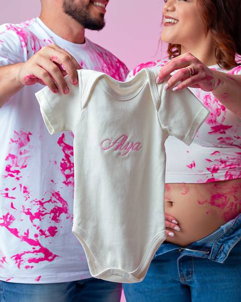 Ensaio de revelação de gênero do bebê.'