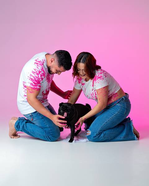 Ensaio de revelação de gênero do bebê.'