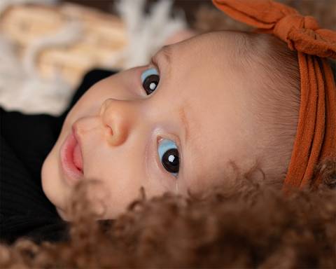 Ensaio de Acompanhamento do bebê em estúdio'