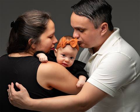 Ensaio de Acompanhamento do bebê em estúdio'