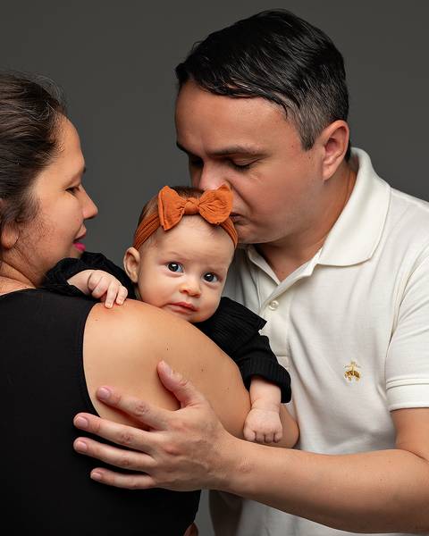 Ensaio de Acompanhamento do bebê em estúdio'