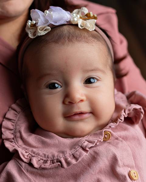 Ensaio de Acompanhamento do bebê em estúdio'