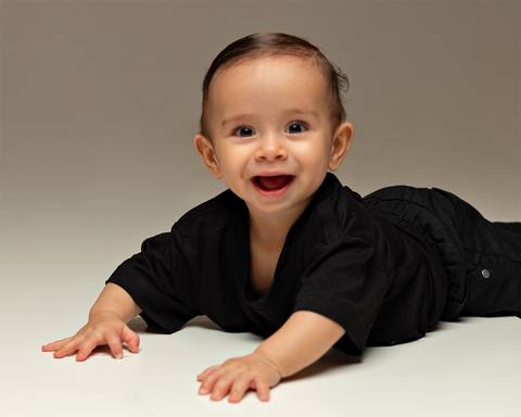 Ensaio de Dia dos Pais com bebê e família'