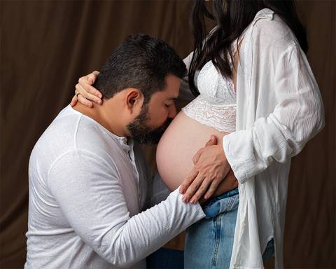 Ensaio de Gestante em Estúdio. Chique e atemporal. Natal/RN'