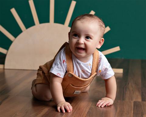 Ensaio de Acompanhamento do bebê em estúdio'