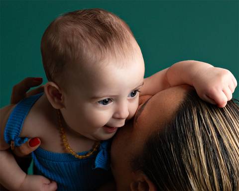 Ensaio de Acompanhamento do bebê em estúdio'