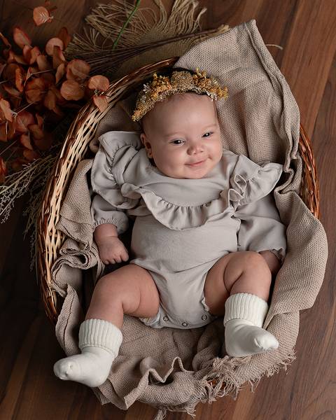 Ensaio de Acompanhamento do bebê em estúdio'