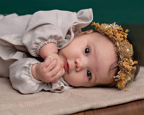 Ensaio de Acompanhamento do bebê em estúdio'