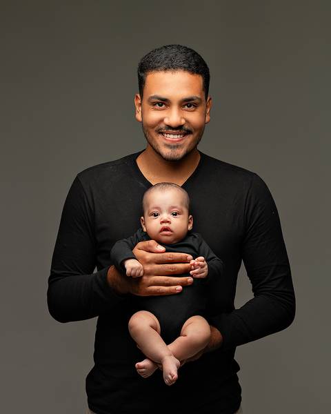 Ensaio de Acompanhamento do bebê em estúdio'