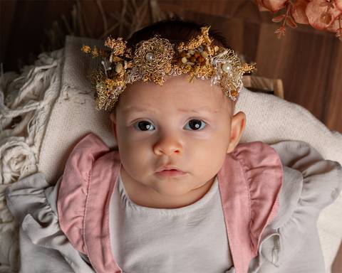 Ensaio de acompanhamento de bebê em estúdio'