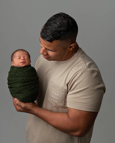 Ensaio Newborn de bebê clean e minimalista em estúdio Natal/RN'