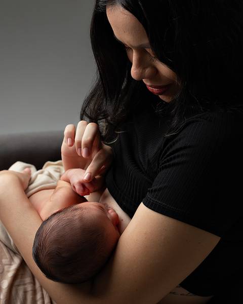 Ensaio Newborn de bebê clean e minimalista em estúdio Natal/RN'