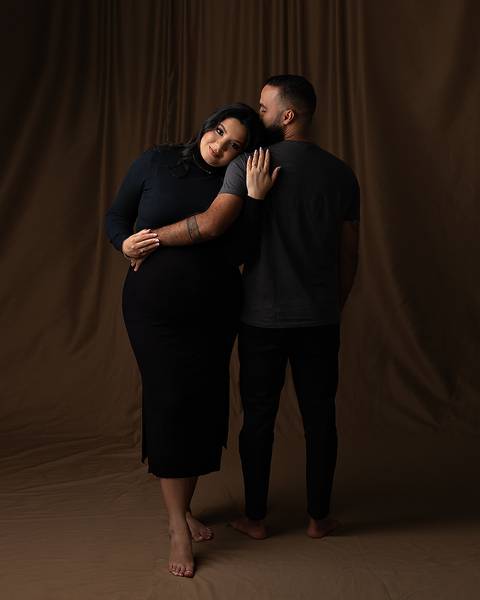 Ensaio de Gestante em Estúdio. Chique, clean e minimalista. '