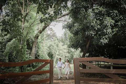 Ensaio pré casamento e pré wedding em SP com Sidnei Rodrigues. Ensaio de casal autoral, estilo editorial e luxo. 25 anos de experiência e referência em revistas. Agende sua data exclusiva agora!'