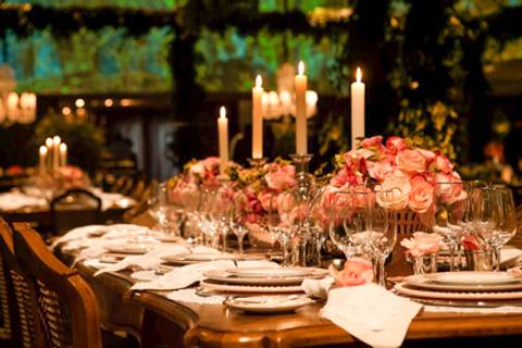 festa na Casa Petra, Decoração com muitos detalhes ou muitas cores e looks modernos, Cores em alta nos casamentos, Uma noiva, vários looks! Do noivado e ensaio pré-wedding até o casamento civil e cerimônia de casamento. '