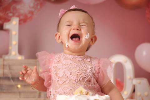 smash the cake luxo, ensaio um ano  no tatuape, ensaio para comemorar aniversario, fotografa de bebe em tatuape'