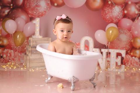 smash the cake luxo, ensaio um ano  no tatuape, ensaio para comemorar aniversario, fotografa de bebe no tatuape, ensaio do banho, splash baby'