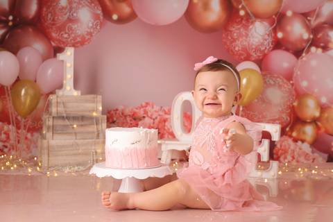 smash the cake luxo, ensaio um ano  no tatuape, ensaio para comemorar aniversario, fotografa de bebe no tatuape bairro'