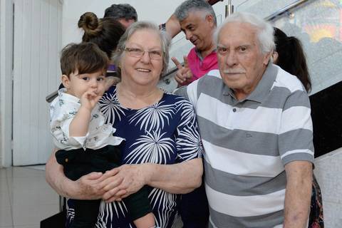 fotos vovo e vovo na festa de aniversasrio. fotógrafa infantil e aniversario, tatuapé. fotos espontaneas'