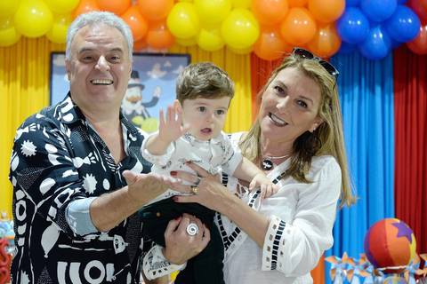 fotos com Vovôs na festa de aniversário. fotógrafa infantil e aniversario no tatuapé'