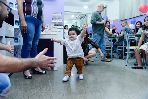 Fotografa aniversario infantil, tatuape, cobertura fotografica, foto espontanea, bebe começando andar'