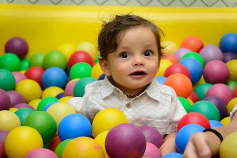 Fotografa aniversario tatuape, fotografa de festa, cobertura festa infantil, festa de aniversario, foto aniversario, fotografia de aniversario infantil. fotos bebe piscina de bolinhas'