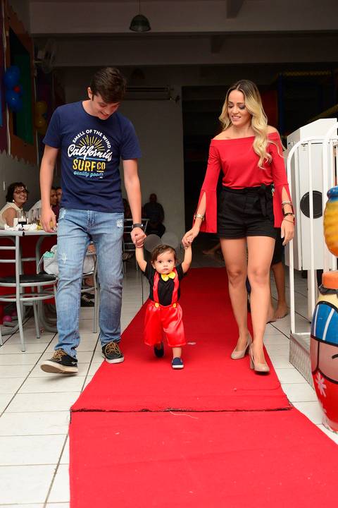 Fotografa aniversario infantil tatuape, fotografa de festa, cobertura festa infantil, festa de aniversario, foto aniversario, fotografia de aniversario infantil. entrada para os parabens, tema mickey'