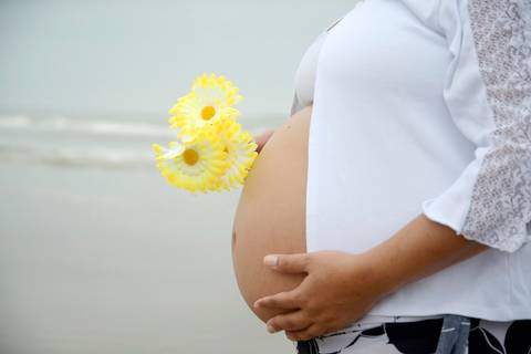 fotos do barrigao no ensaio gestante no litoral de sao paulo. Fotografa ensaio gestante externo no tatuape'