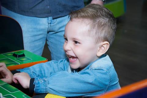 Fotografa aniversario infantil tatuape, fotografa de festa, cobertura festa infantil, festa de aniversario, foto aniversario, fotografia de aniversario infantil. fotos criança sorrindo em festa infantil'