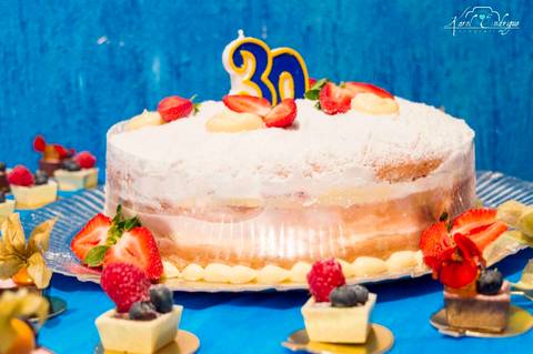 Fotos aniversario 30 anos, aniversario adulto em casa com doces finos. Fotografia em eventos. Fotógrafa aniversario Tatuapé'