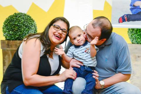 Papai dando beijo no bebe, cobertura fotografica de evento infantil, fotografa aniversario no tatuape'