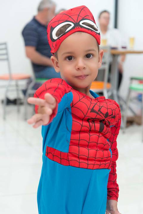 fotografa infantil e aniversario no tatuape, foto aniversariante homem aranha, cobertura fotografica festa'