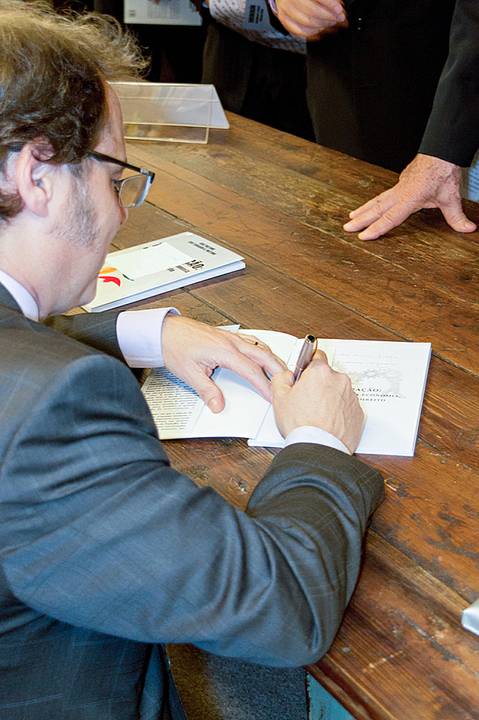 Laçamento de livro, fotografa de evento corporativo, autografo em livro. Fotógrafa evento Tatuape'