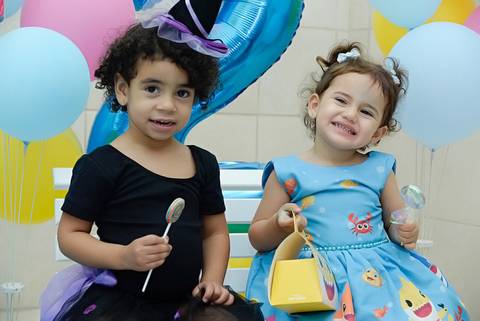 cobertura fotografica, foto festa infantil, decoraçao baby shark, foto aniversario menina 2 anos, festa em salão de festas, fotografa aniversario tatuape, fotografa de criança, fotografa de eventos, foto espontanea de crianças'