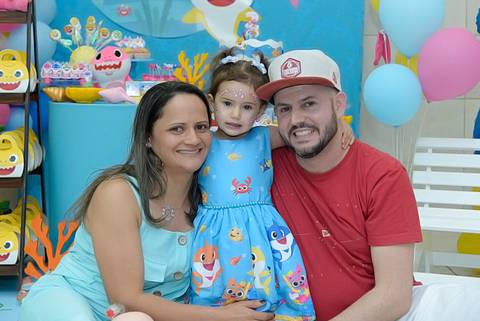 cobertura fotografica, foto festa infantil, decoraçao baby shark, foto aniversario menina 2 anos, festa em salão de festas, fotografa aniversario tatuape, fotografa de criança, fotografa de eventos, fotos com os papais'