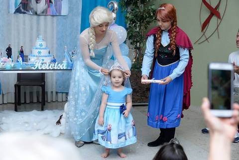 show personagem vivo, frozen e elsa, cobertura fotografica infantil.  aniversario em salão de festas, fotografa aniversario no tatuape'