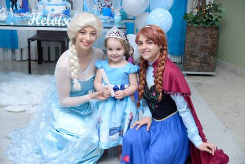 aniversariante 3 anos com elsa e frozen, cobertura fotografica infantil.  aniversario em salão de festas, fotografa aniversario no tatuape'