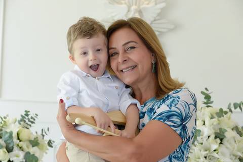 Fotografa batizado, cha de bebe, aniversario, tatuape. batizado catolico, recepcao de batizado, mesa decoracao batizado, fotos com a vovo na mesa de decoracao, decoracao sofisticada para batizado'