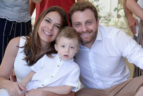 Fotografa batizado, cha de bebe, aniversario, tatuape. batizado catolico, recepcao de batizado, mesa decoracao batizado, fotos espontaneas com papai e mamae'