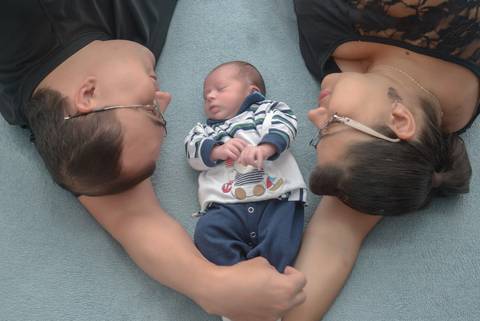 ensaio newborn, ensaio recem nascido, newborn em casa, acompanhamento infantil, newborn lifestyle, fotografa de bebe,  fotografa newborn, tatuape. foto espontanea recem nascido, newborn com os pais'